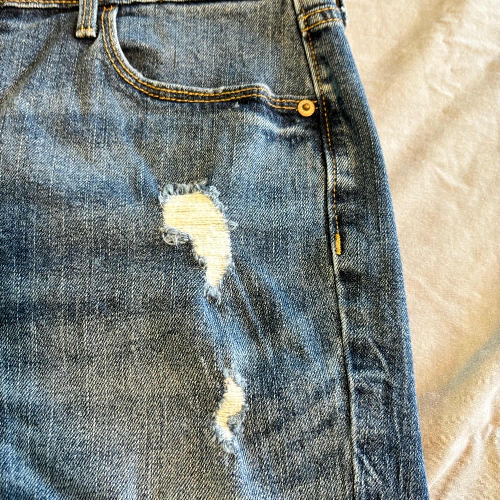 Old navy‎ denim cut off shorts - Picture 2 of 8